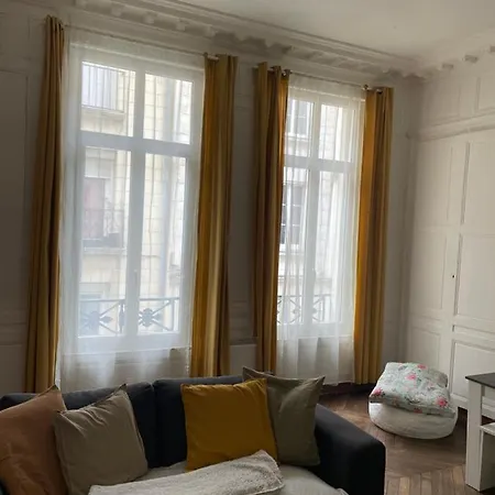 Apartment F2 40m2 Centre Ville Place De Parking